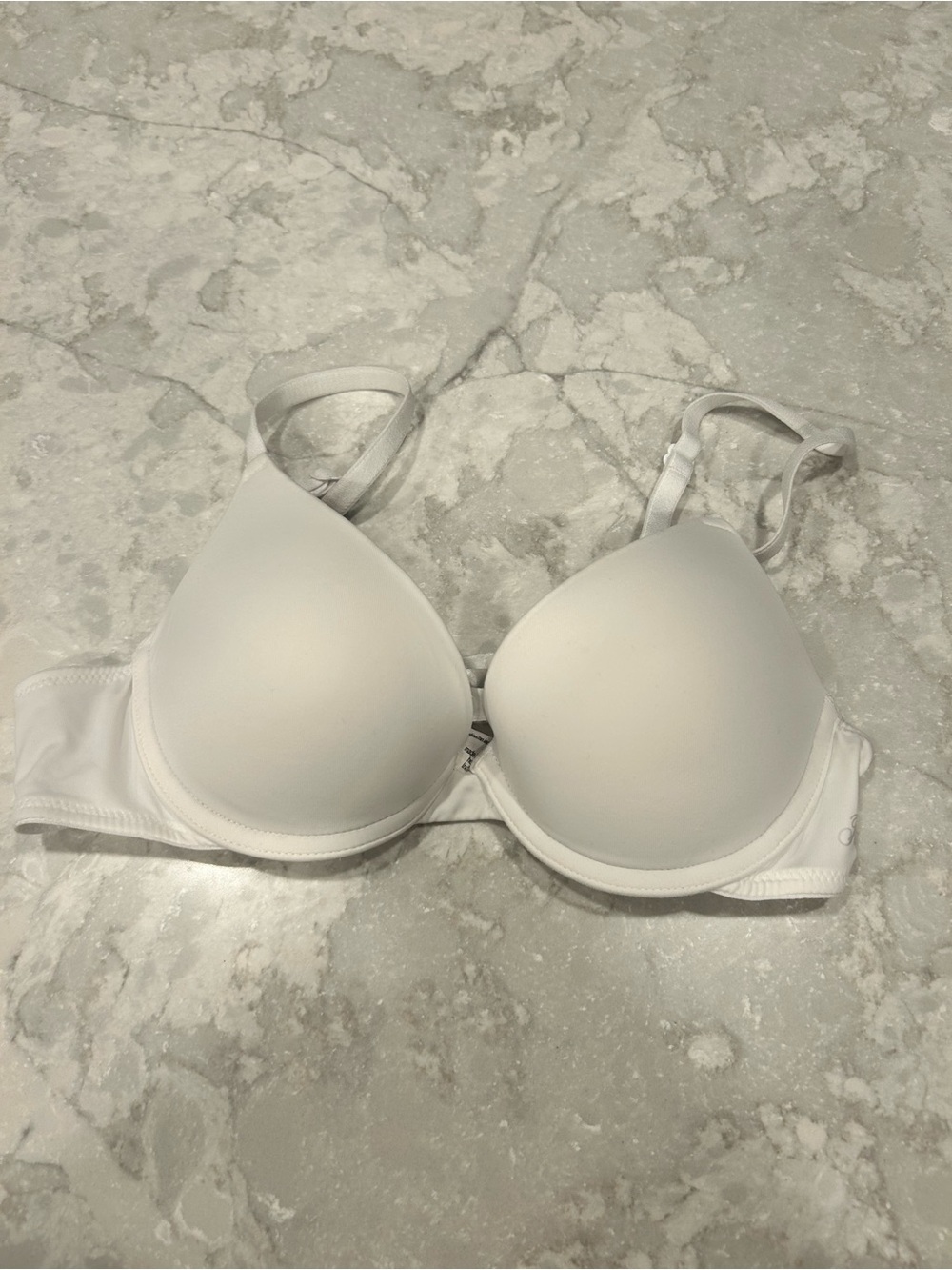 PINK Victoria Secret Wear Everyday Seamless White Push-up Bra